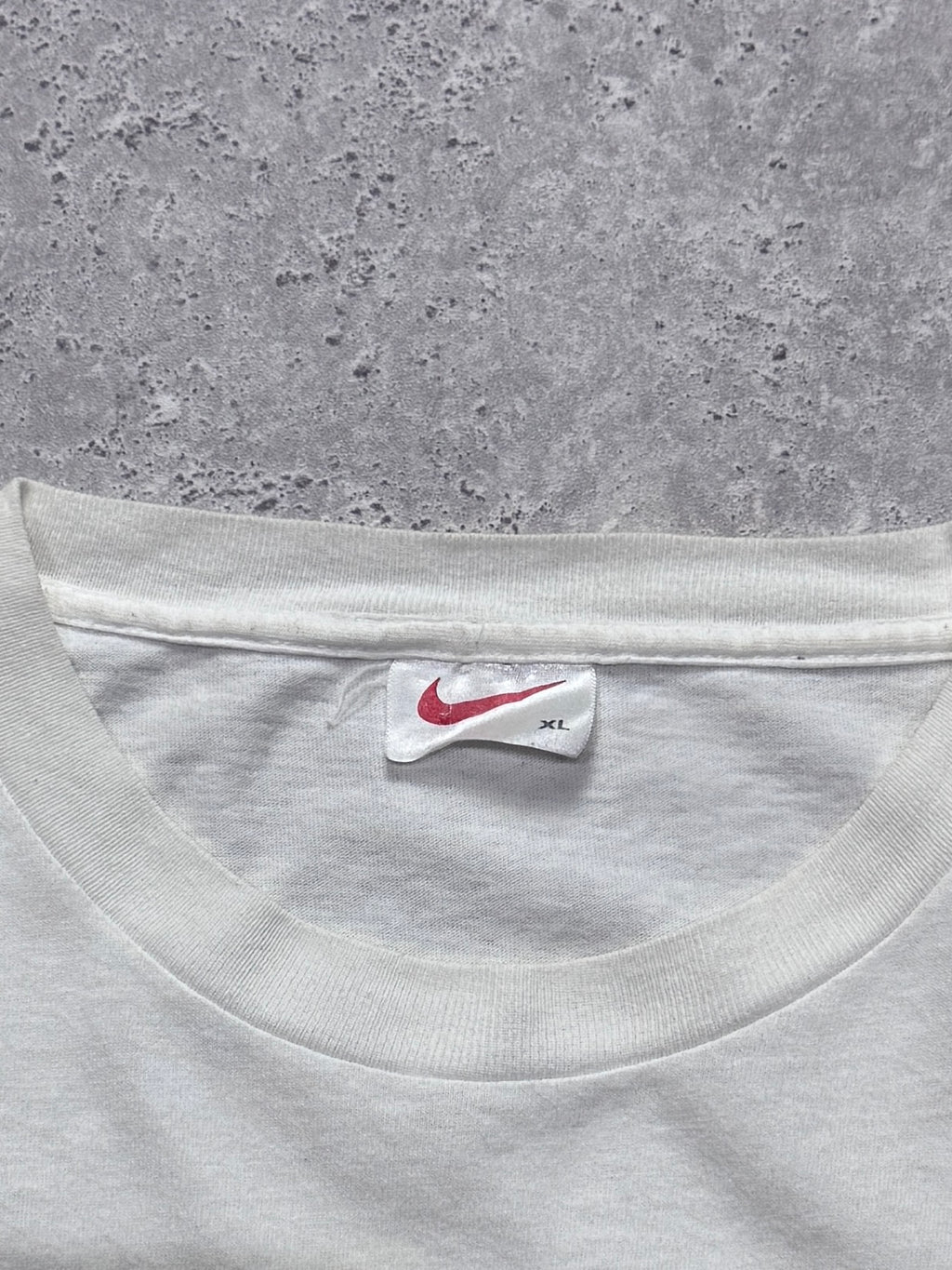 Vintage 90s Nike Spellout Tee (XL)