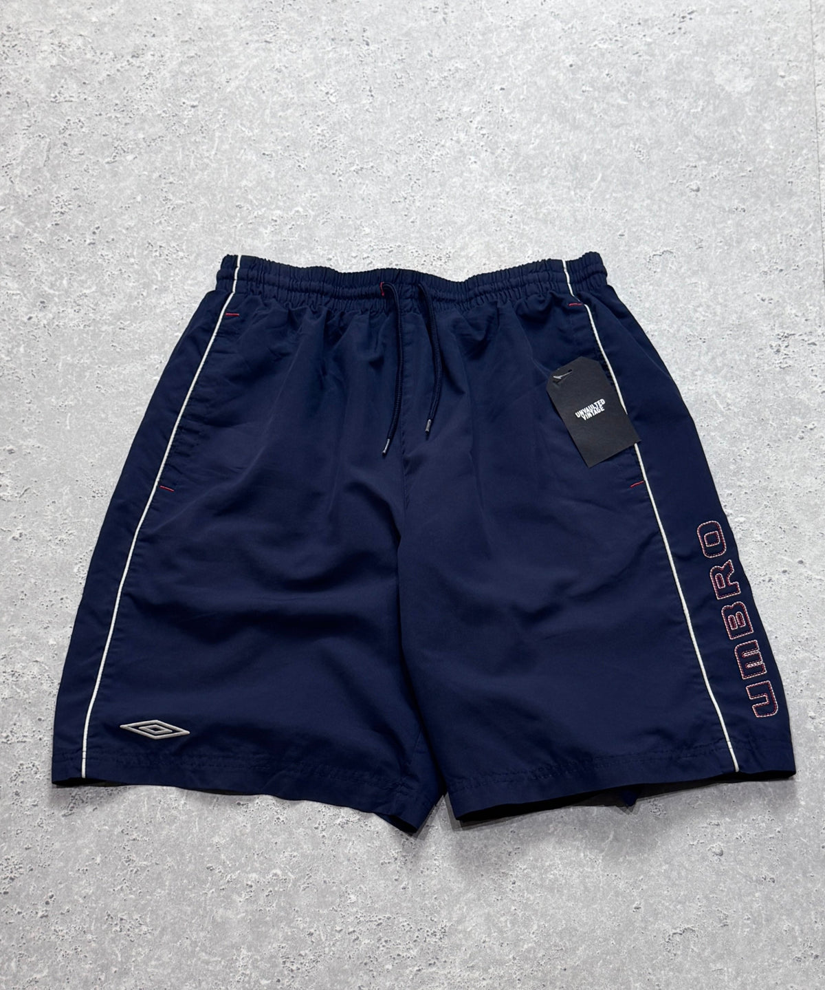 Vintage 2000s Umbro Track Shorts (L)