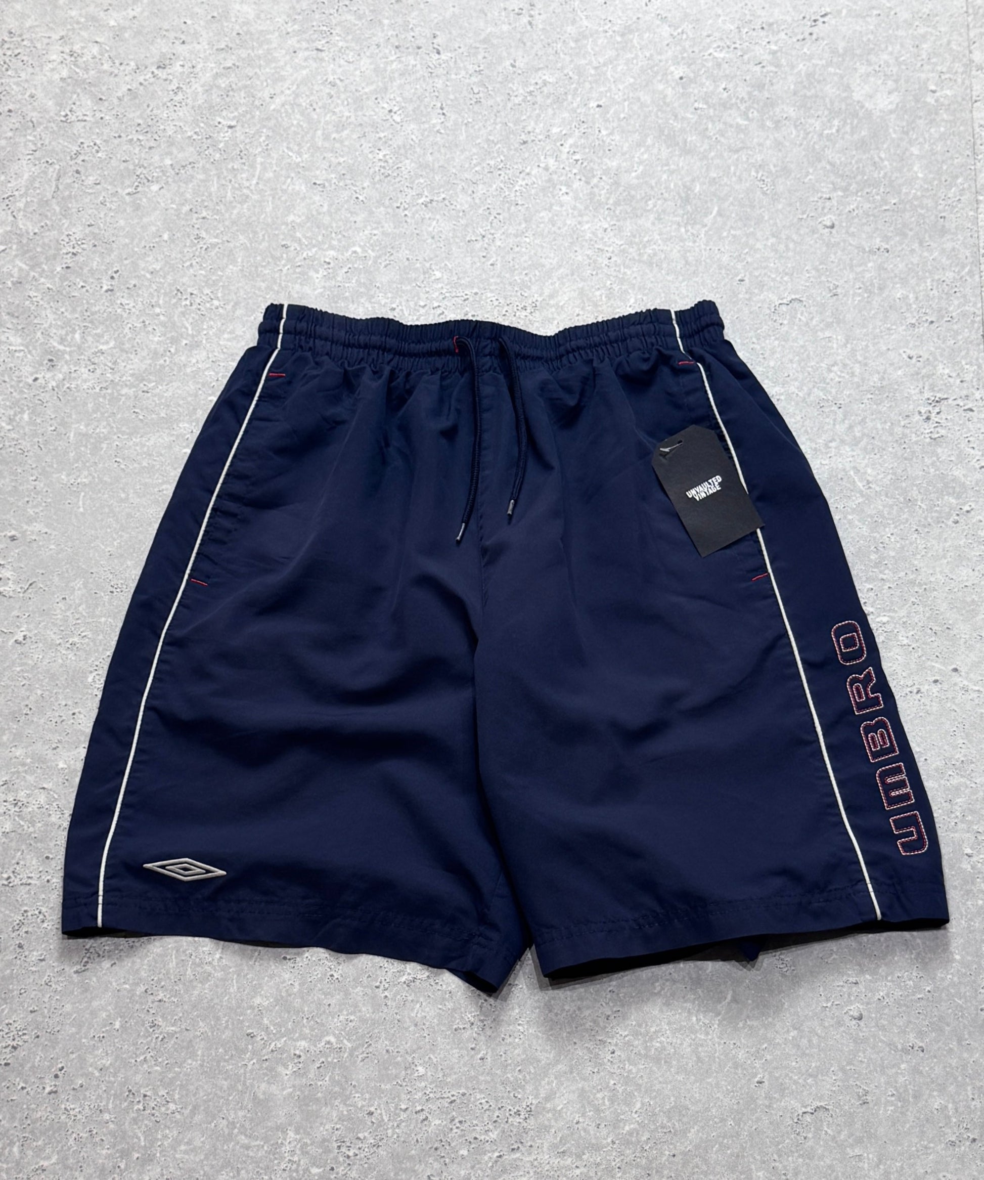 Vintage 2000s Umbro Track Shorts (L)