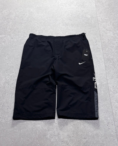 Vintage 2000s Nike Air Adjustable 3/4 Track Shorts (L)