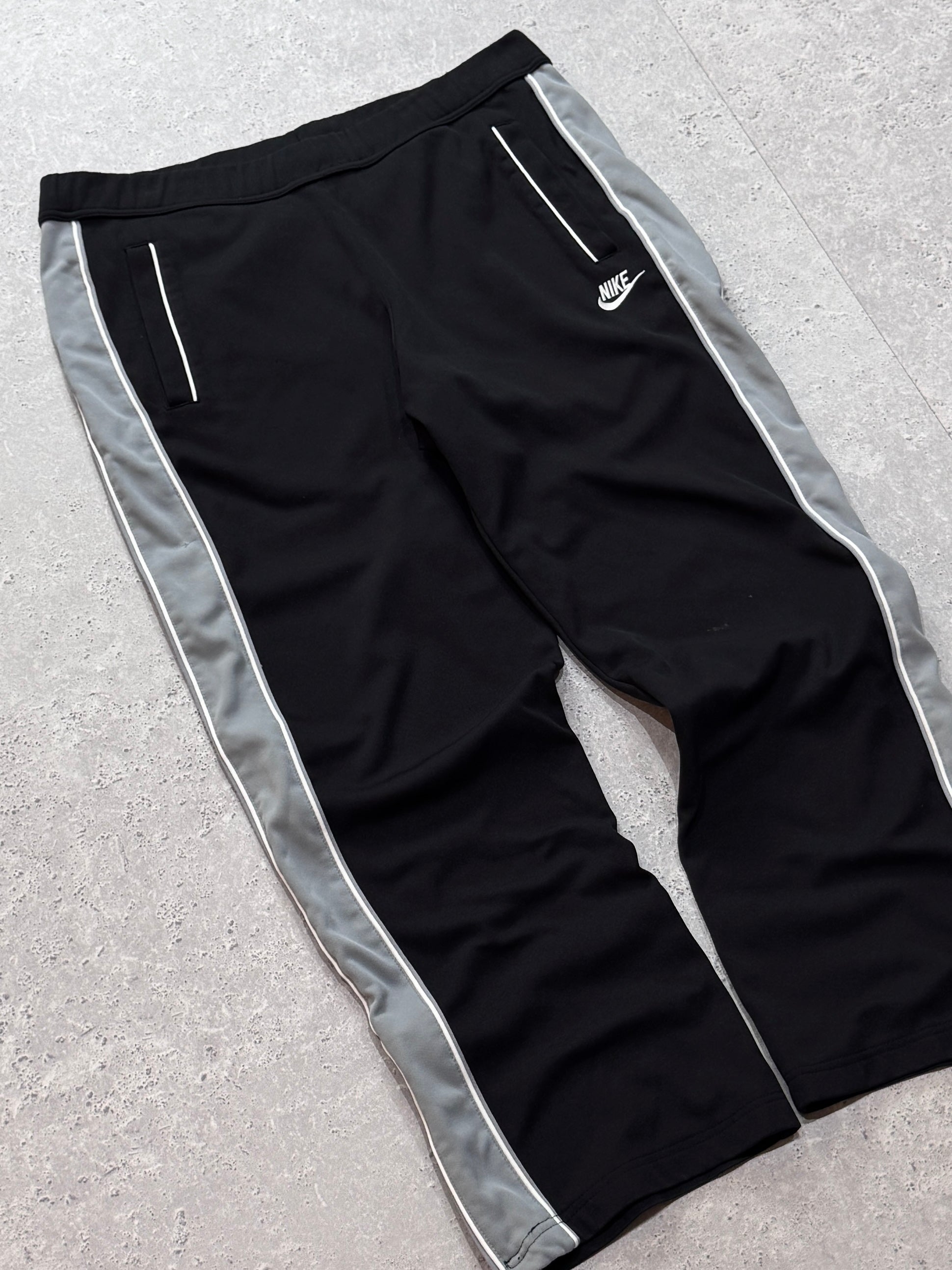 Vintage 2000s Nike Track Pants (36”)