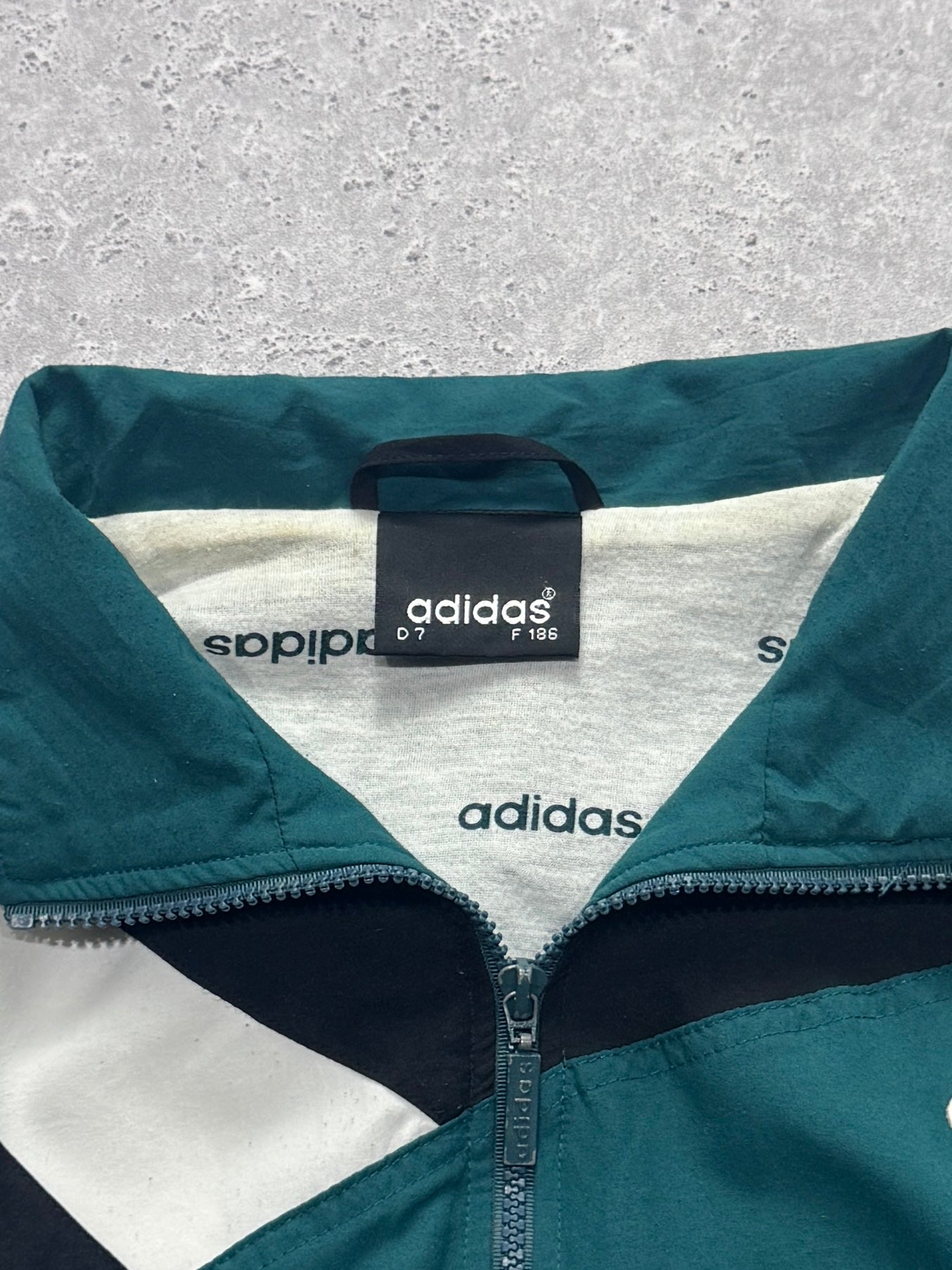 Vintage 90s Adidas Windbreaker Jacket (XL)