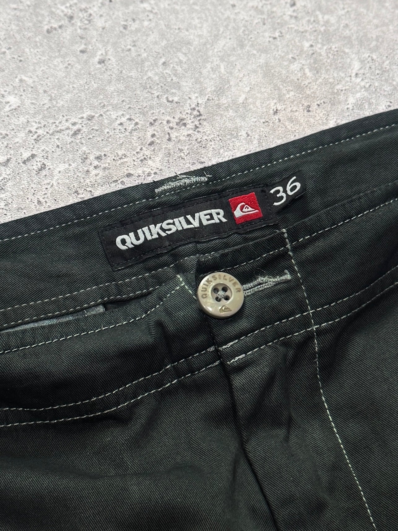 Vintage Y2K Quiksilver Cargo Shorts (36”)
