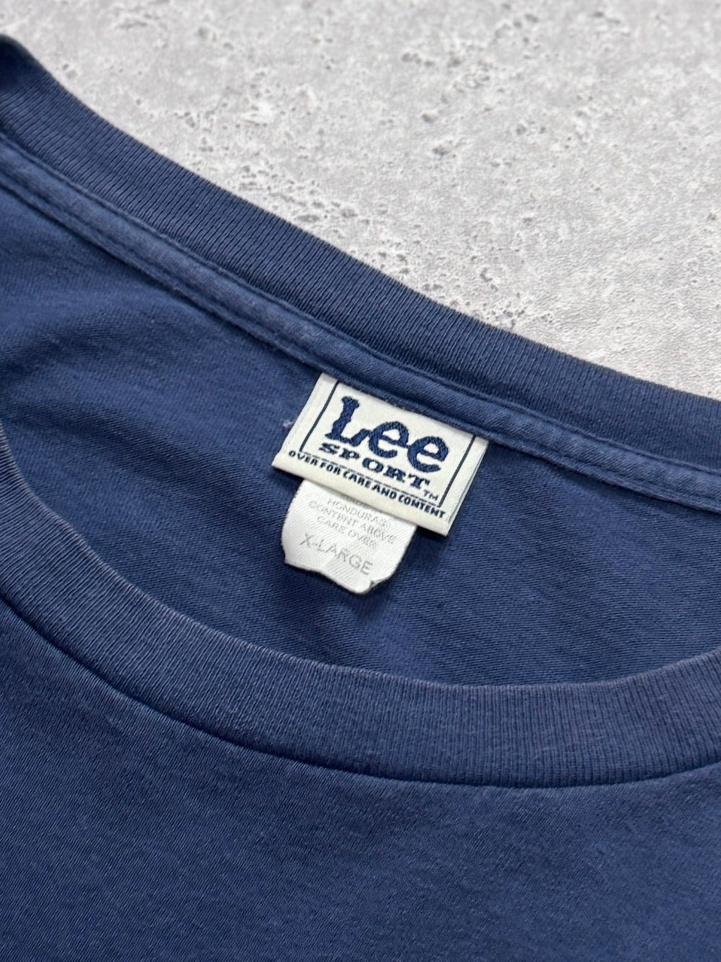 Vintage 2000s Cleveland Indians MLB Tee (XL)