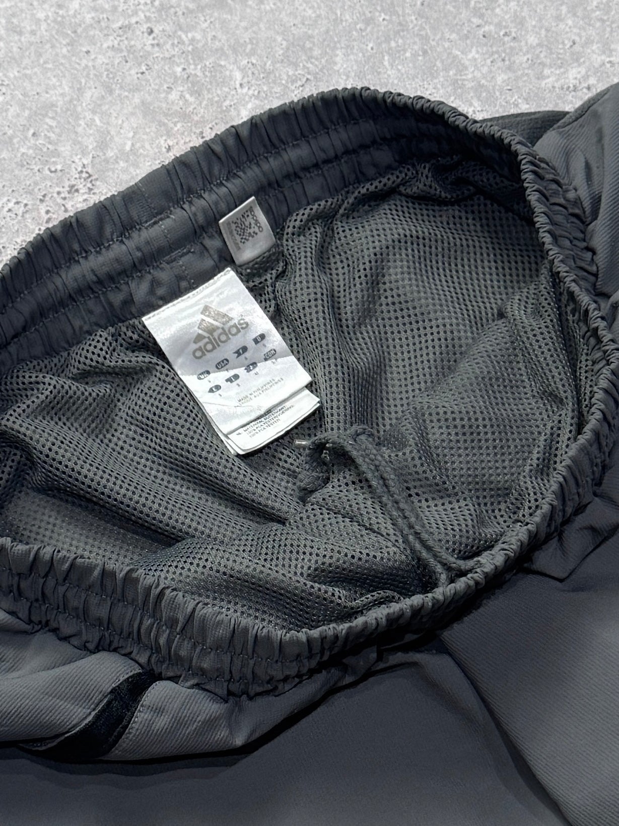 Vintage 2000s Adidas Adjustable 3/4 Track Shorts (S)