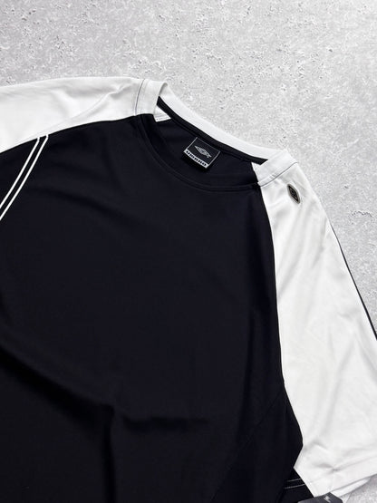 Vintage 2000s Umbro Training Tee (XL)