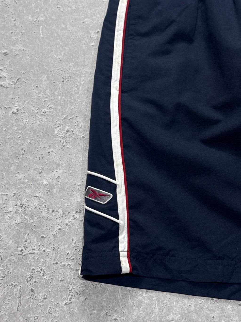 Vintage 2000s Reebok Track Shorts (L)