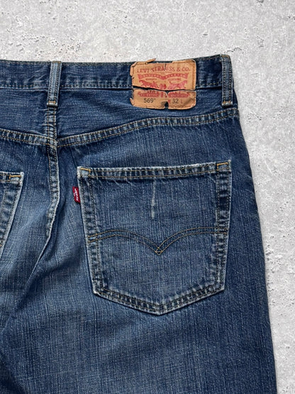 Vintage Levi 569 Denim Jorts (32")