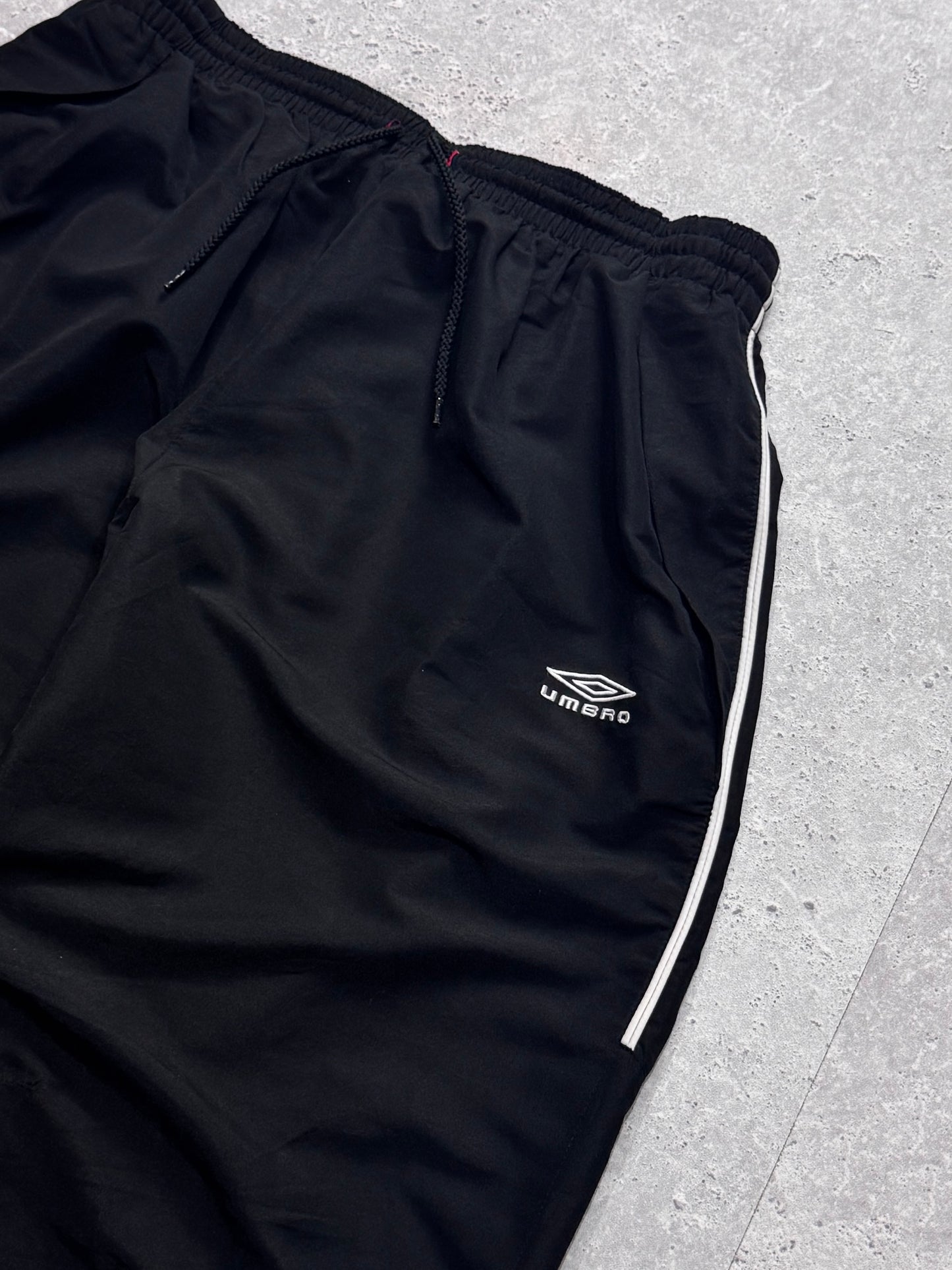 Vintage 2000s Umbro Adjustable 3/4 Track Shorts (30")