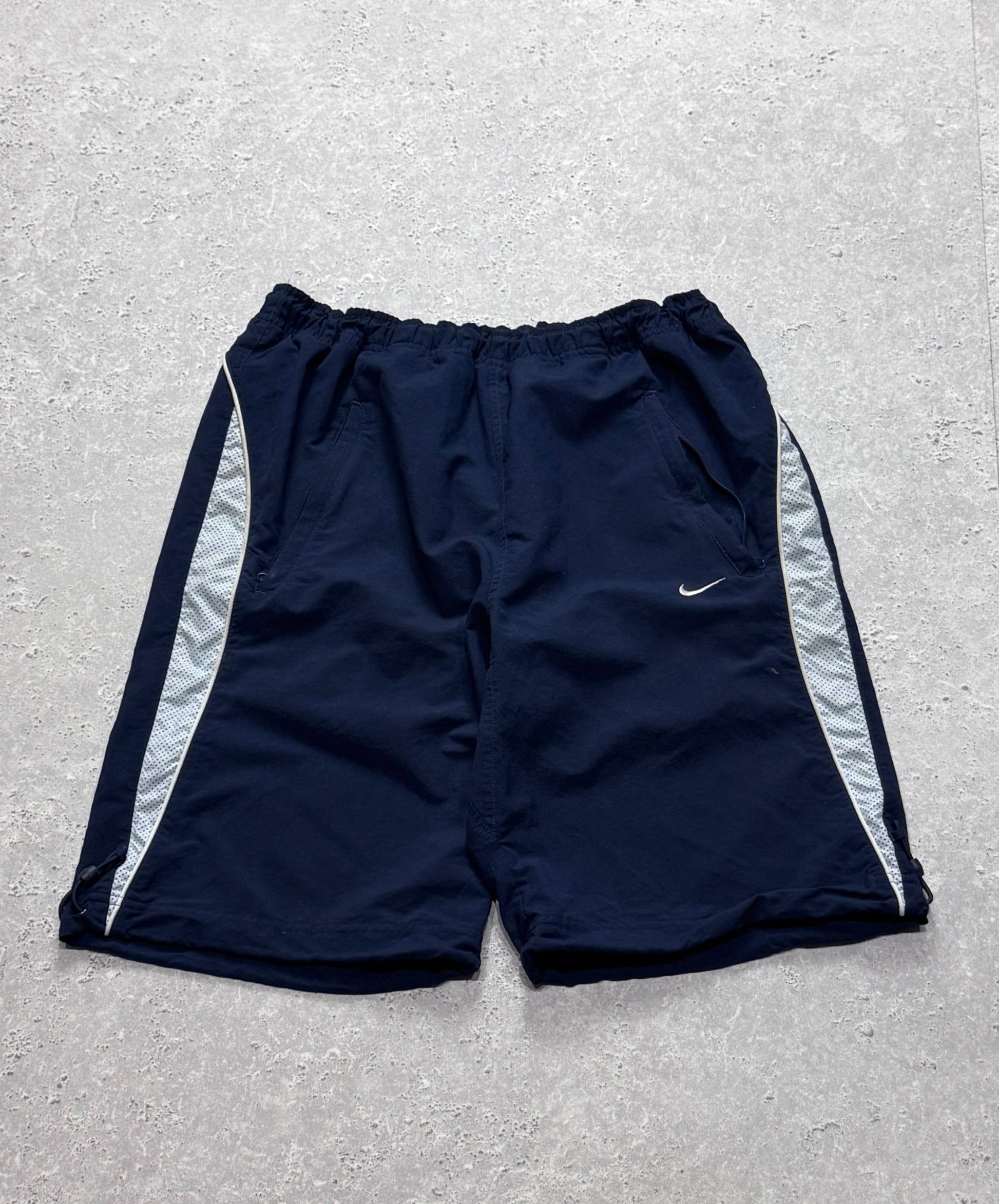 Vintage 2000s Nike Adjustable Track Shorts (L)