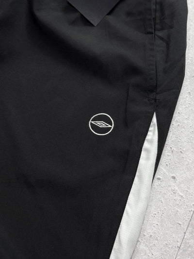 Vintage 2000s Umbro Adjustable 3/4 Track Shorts (M)