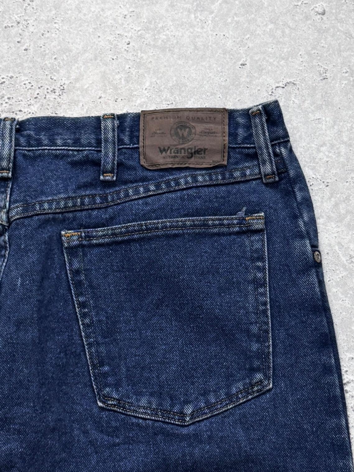 Vintage Wrangler Denim Jorts (32")