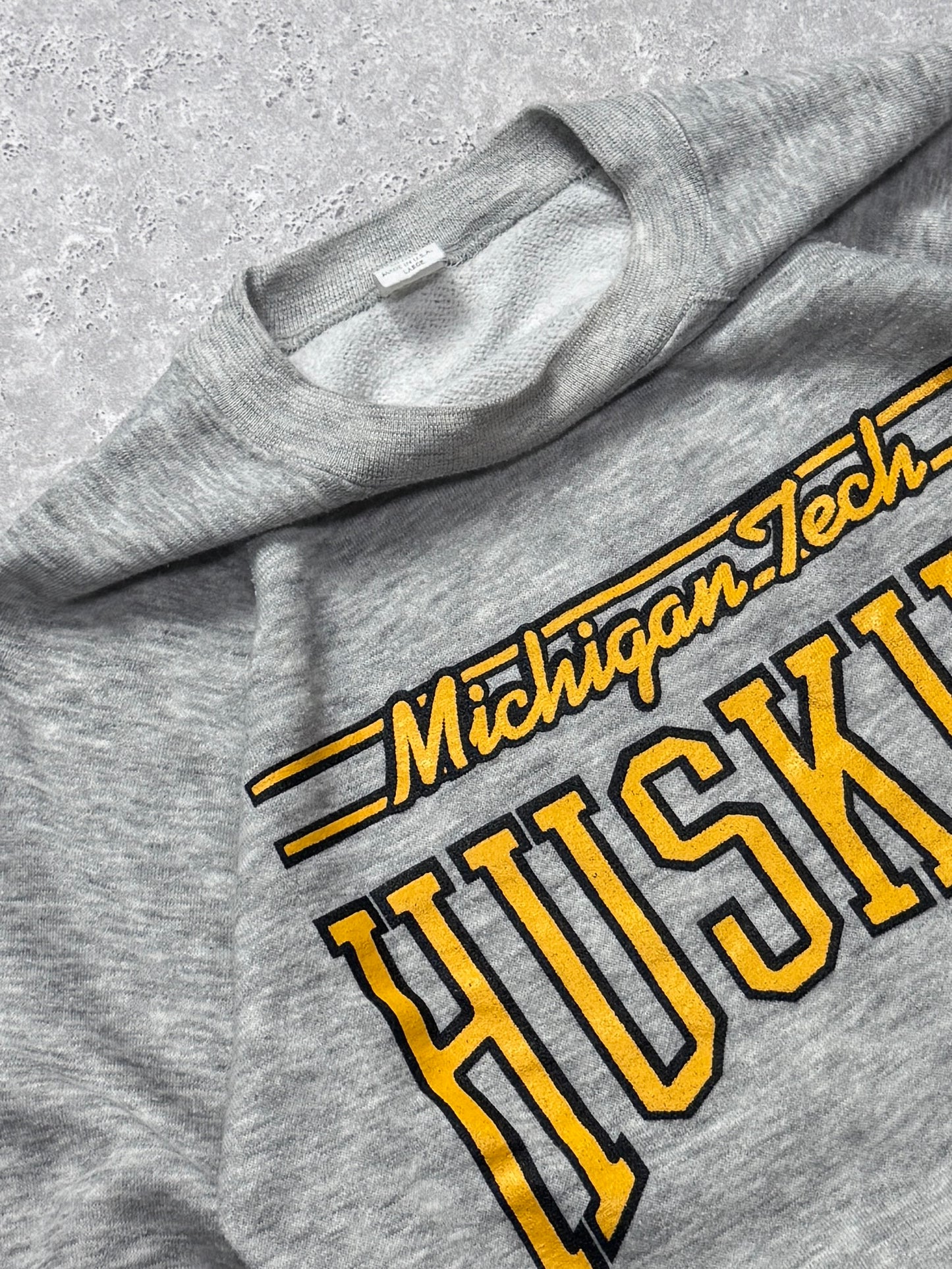 Vintage 80s Michigan Tech Huskies College Sweater (S)