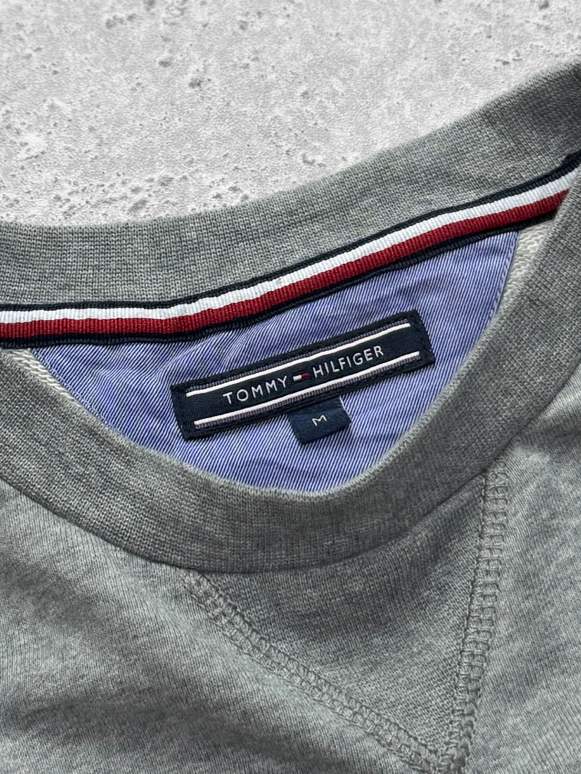 Vintage 2000s Tommy Hilfiger Puff Print Spellout (XL)