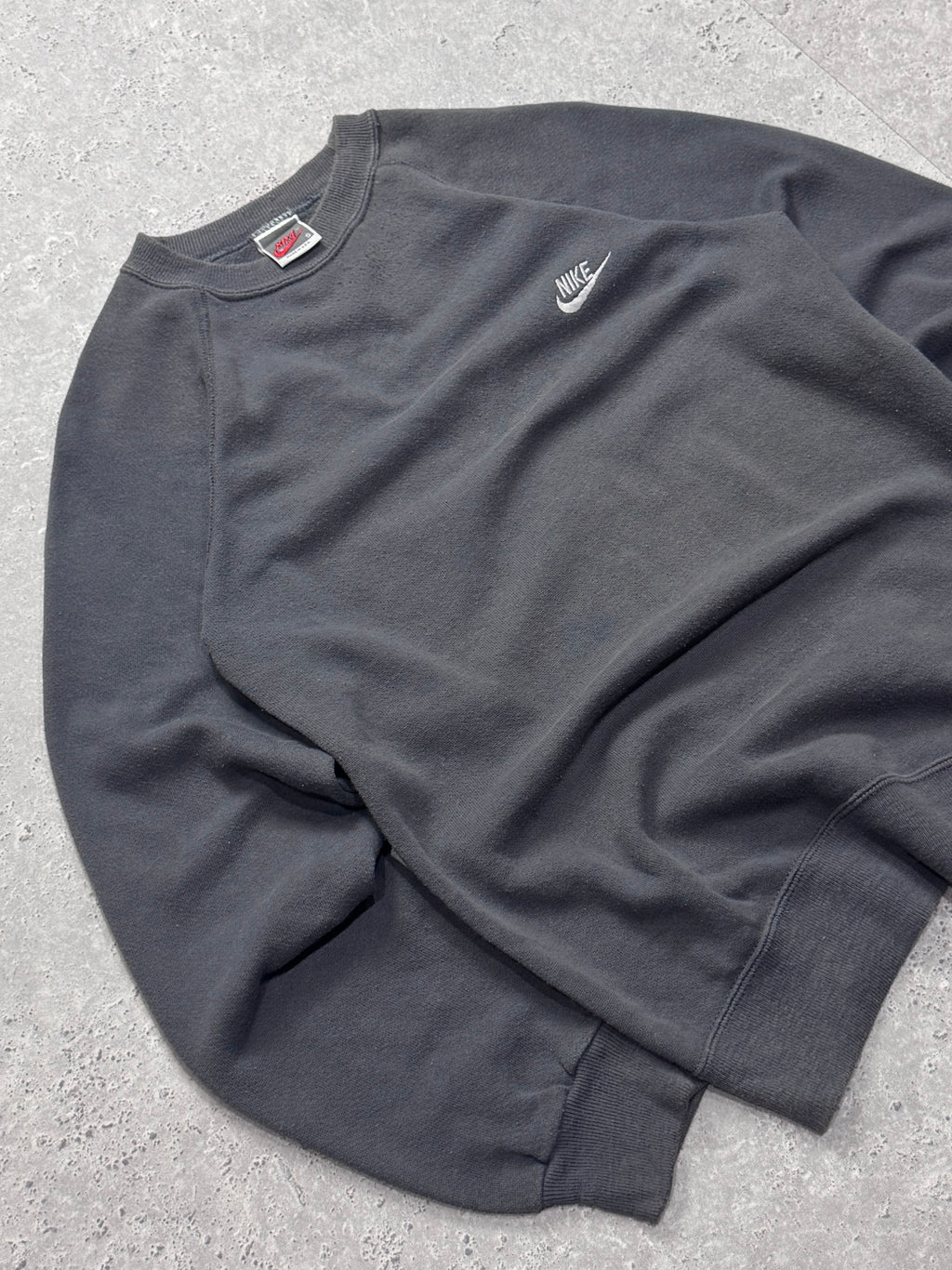 Vintage 90s Nike Essential Sweater (S)