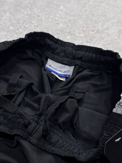 Vintage 2000s Reebok Adjustable 3/4 Track Short (S)
