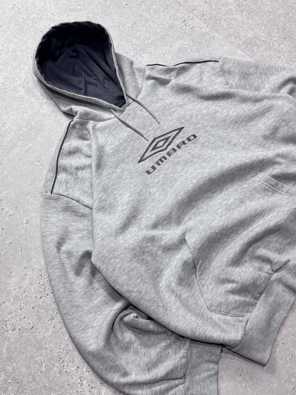 Vintage 2000s Umbro Spellout Hoodie (XL)