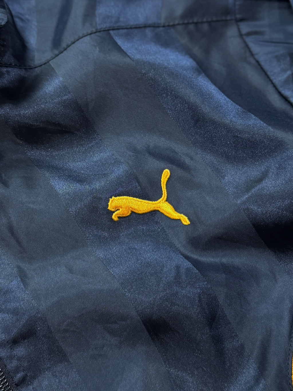 Vintage 2000s Puma Windbreaker Jacket (M)