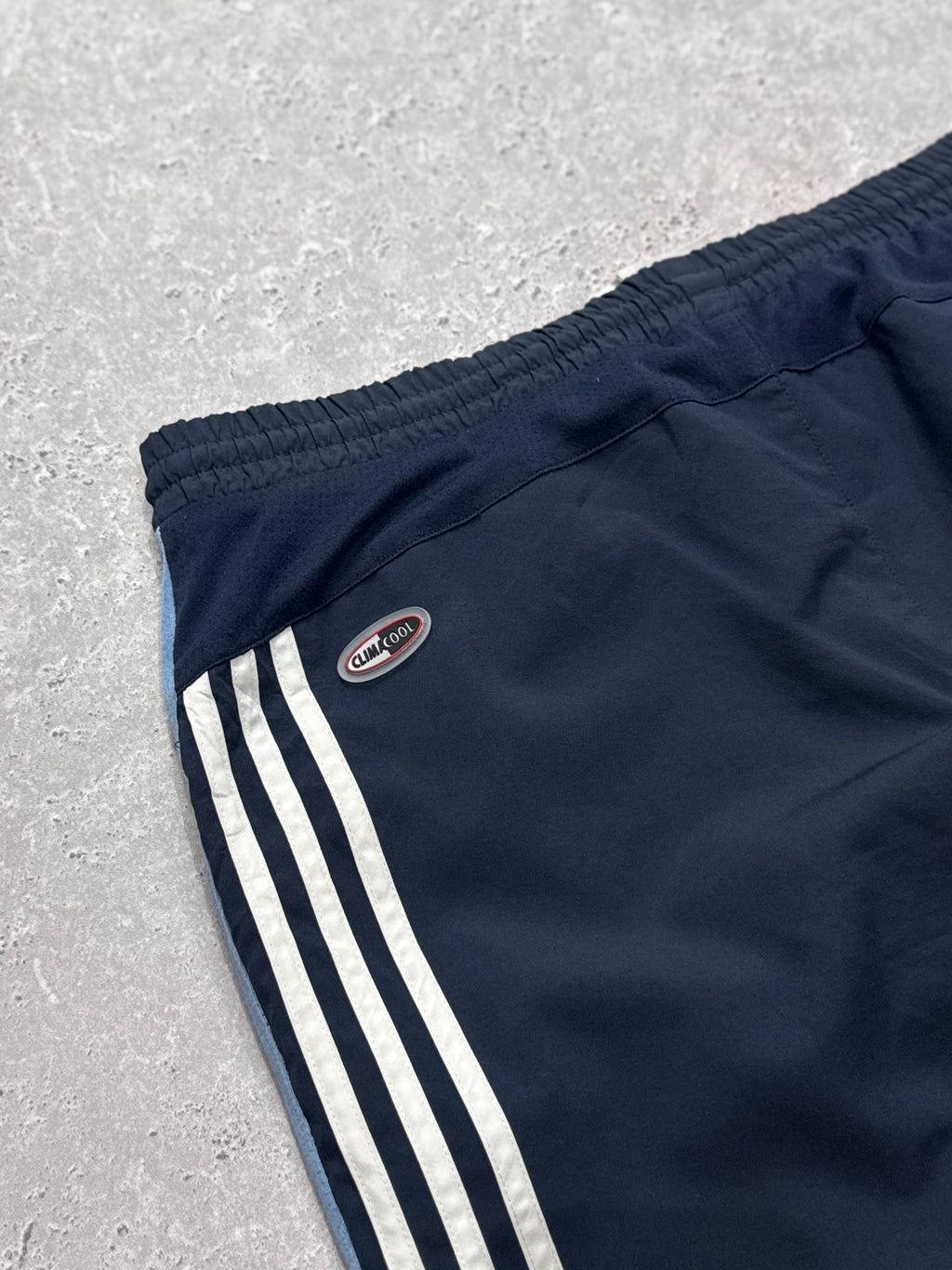 Vintage 2000s Adidas Adjustable 3/4 Track Shorts (M)