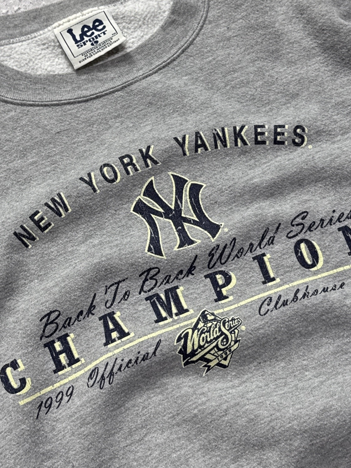 Vintage 90s New York Yankees MLB Sweater (L)