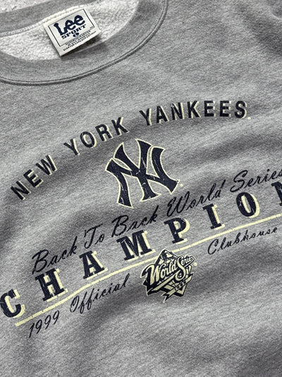 Vintage 90s New York Yankees MLB Sweater (L)