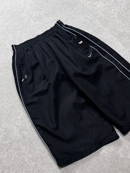 Vintage 2000s Nike 3/4 Track Shorts (28")
