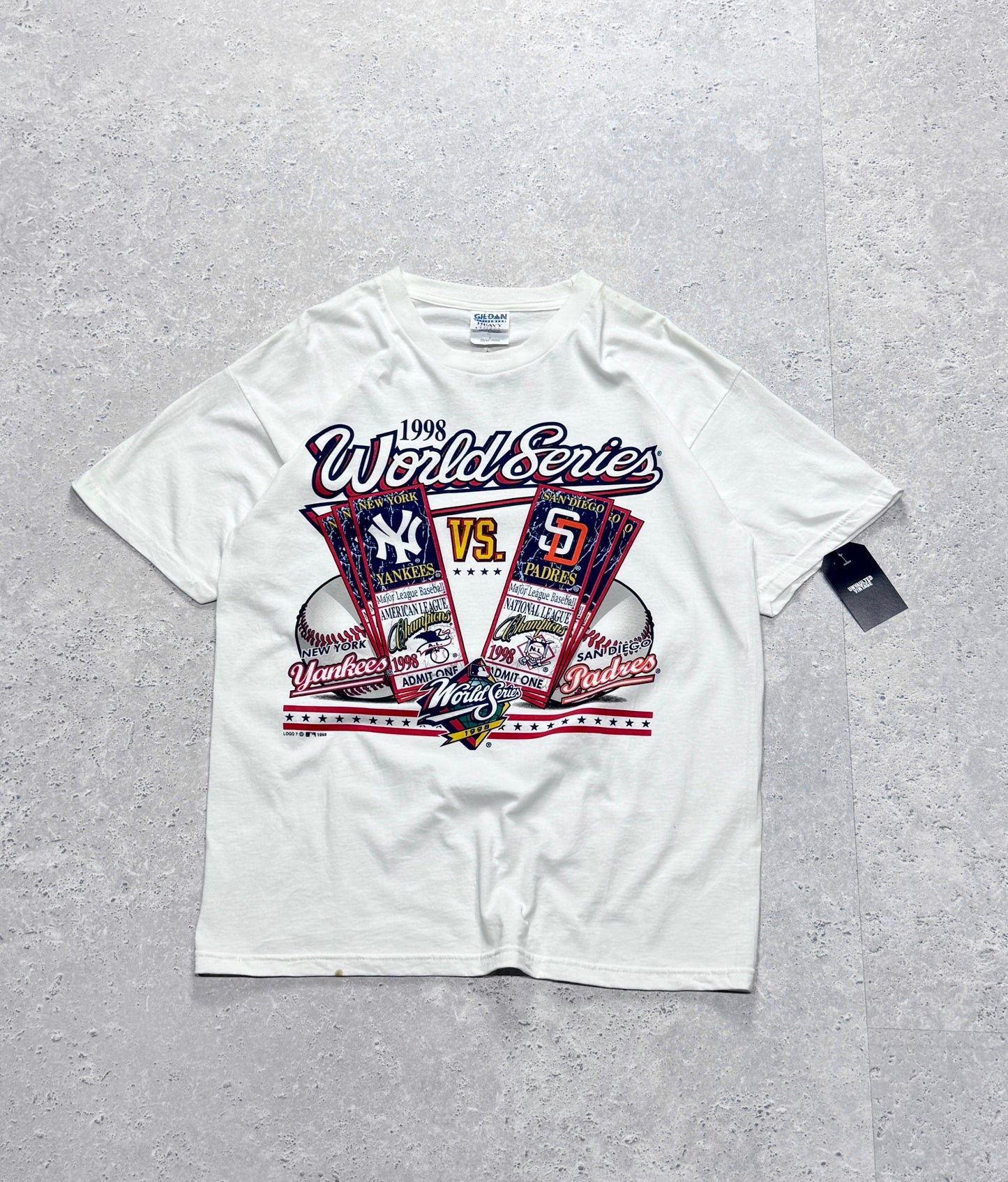 Vintage 1998 Deadstock New York Yankees Vs San Diego Padres MLB World Series Tee (XL)