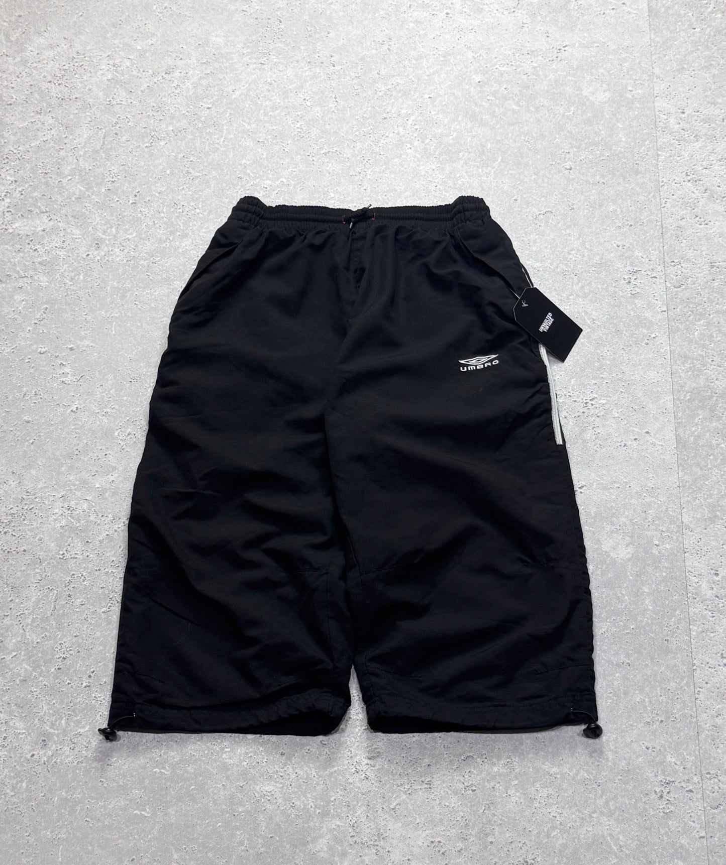 Vintage 2000s Umbro Adjustable 3/4 Track Shorts (30")