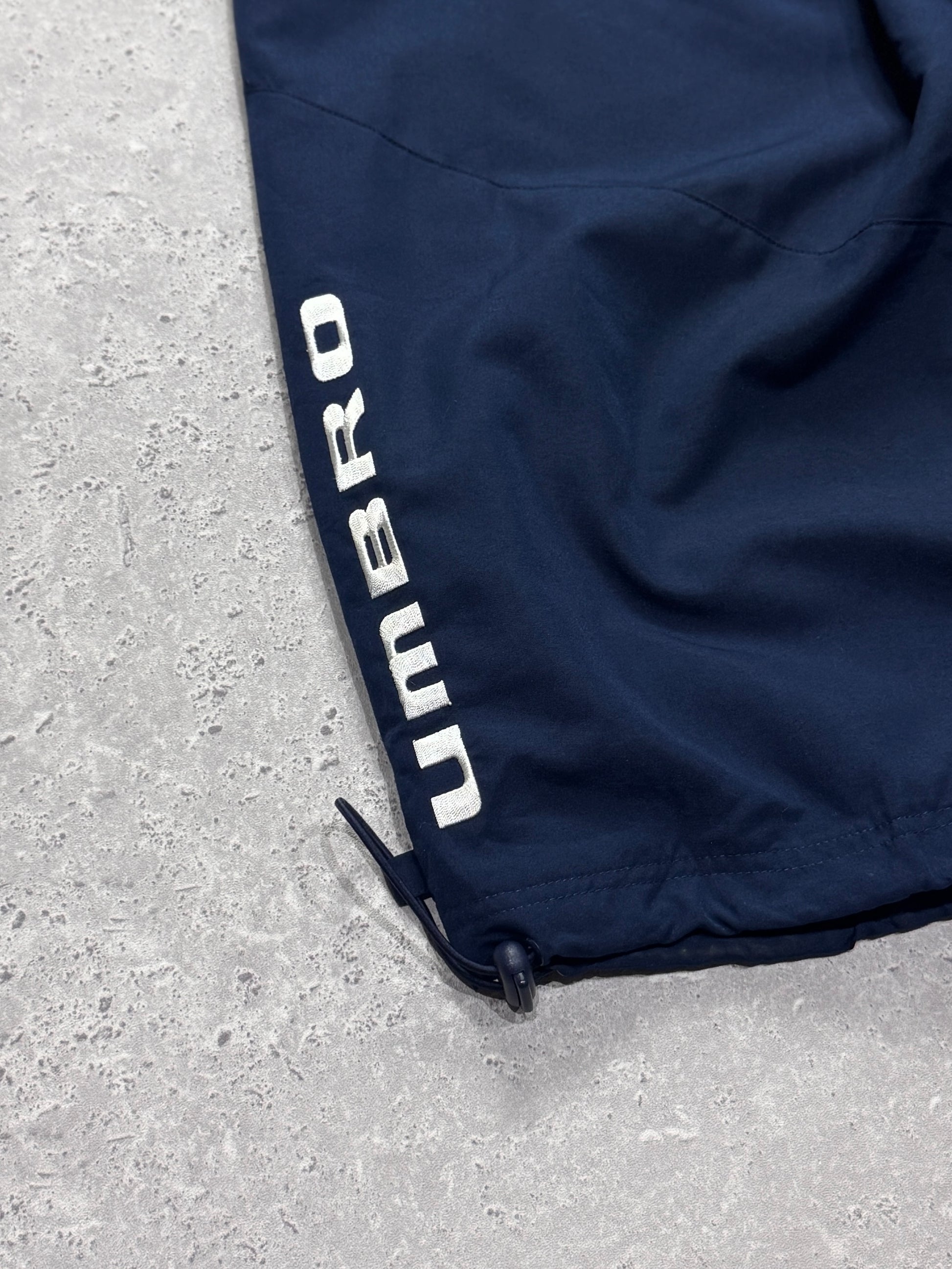 Vintage 2000s Umbro Adjustable 3/4 Track Shorts (L)