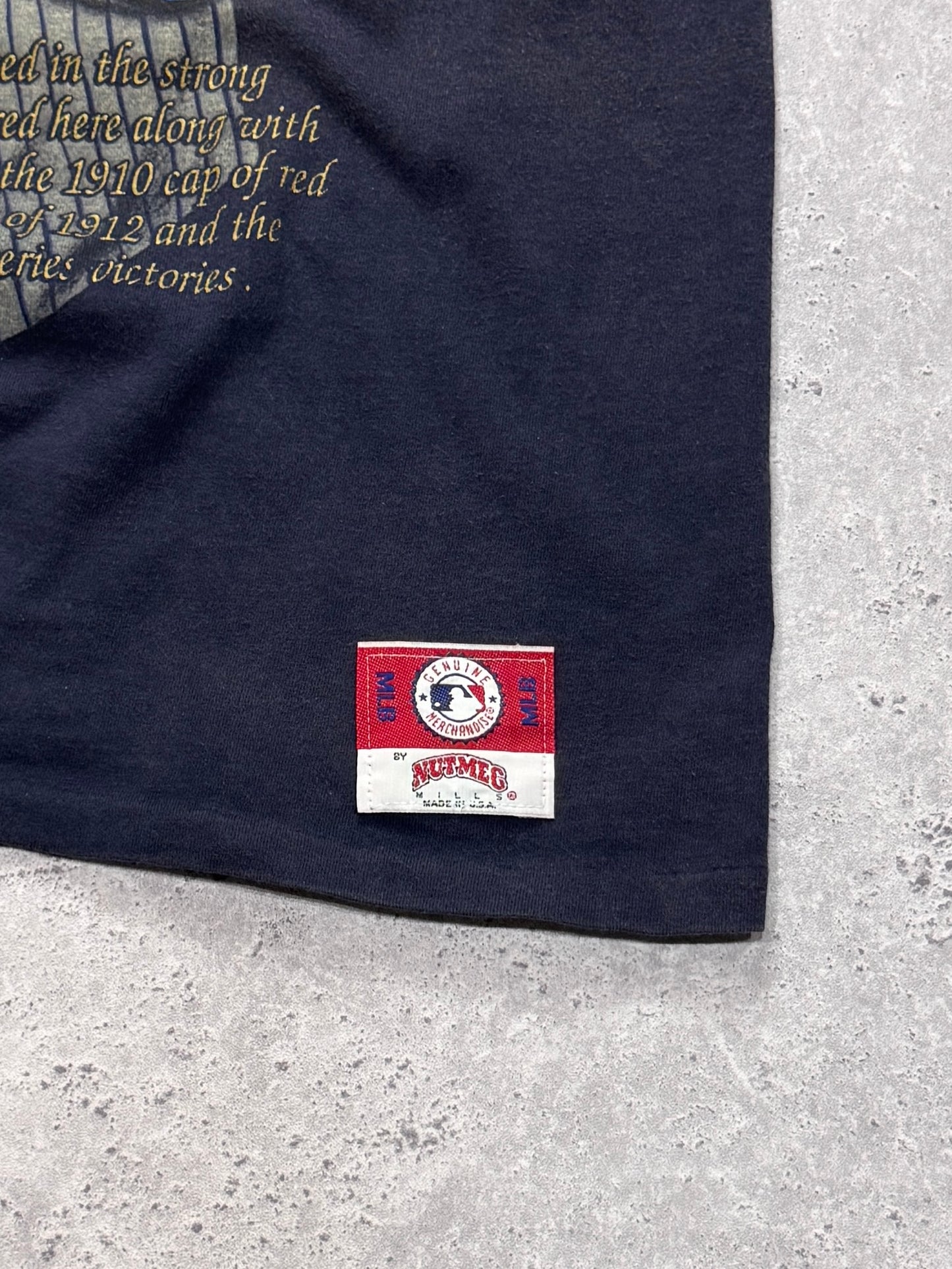 Vintage 90s New York Yankees MLB Tee (L)