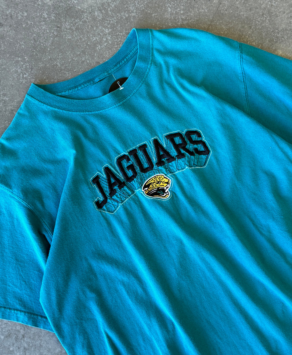 Vintage Jacksonville Jaguars Embroidered Tee (L)