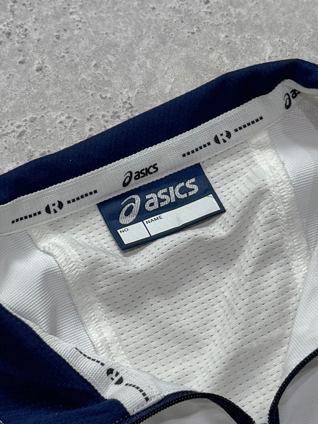 Vintage 2000s ASICS Windbreaker Jacket (XL)