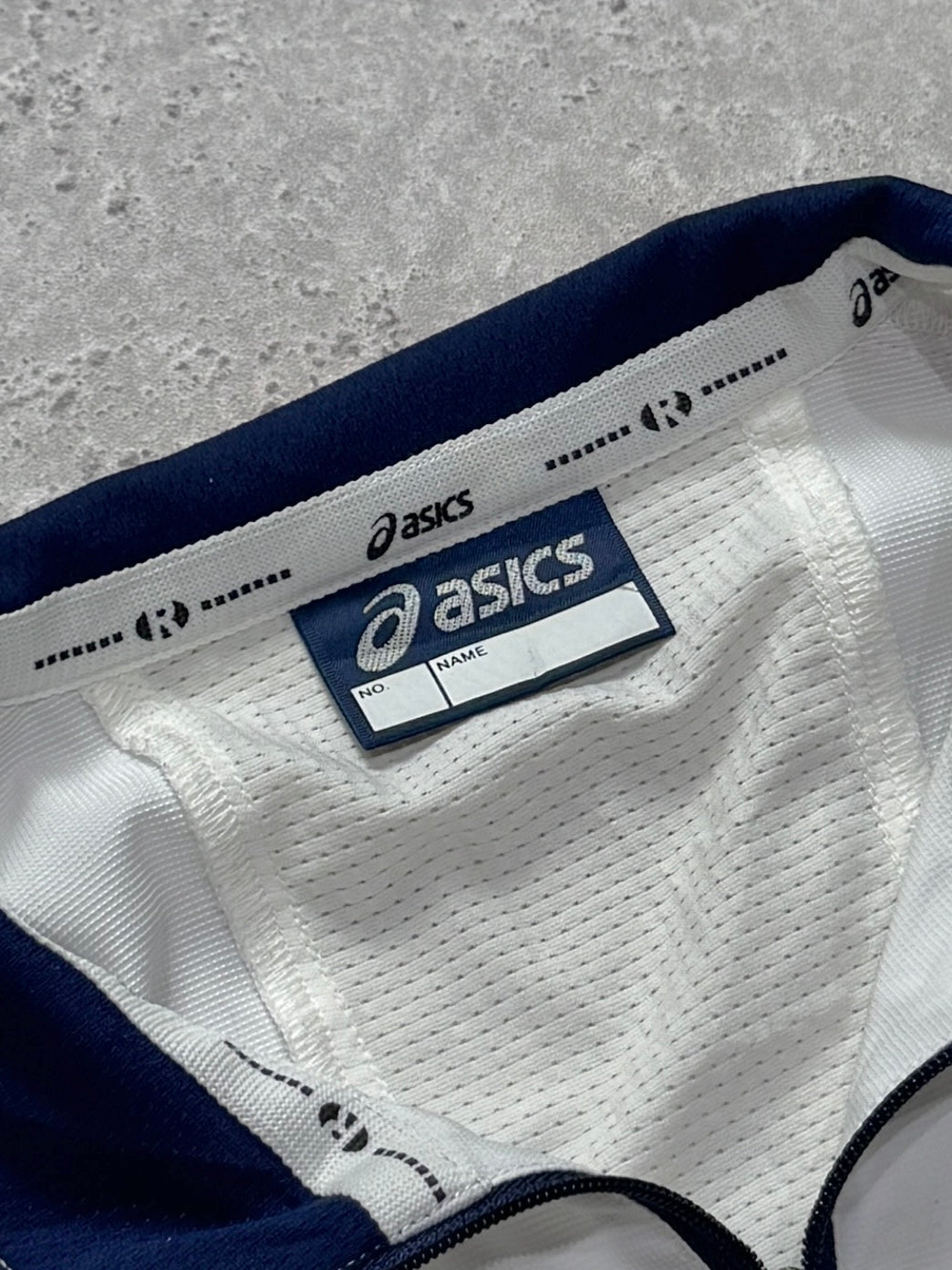 Vintage 2000s ASICS Windbreaker Jacket (XL)