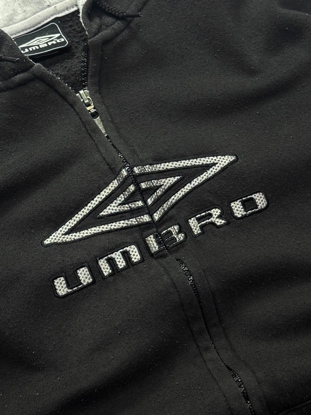 Vintage 2000s Umbro Zip Up Hoodie (L)