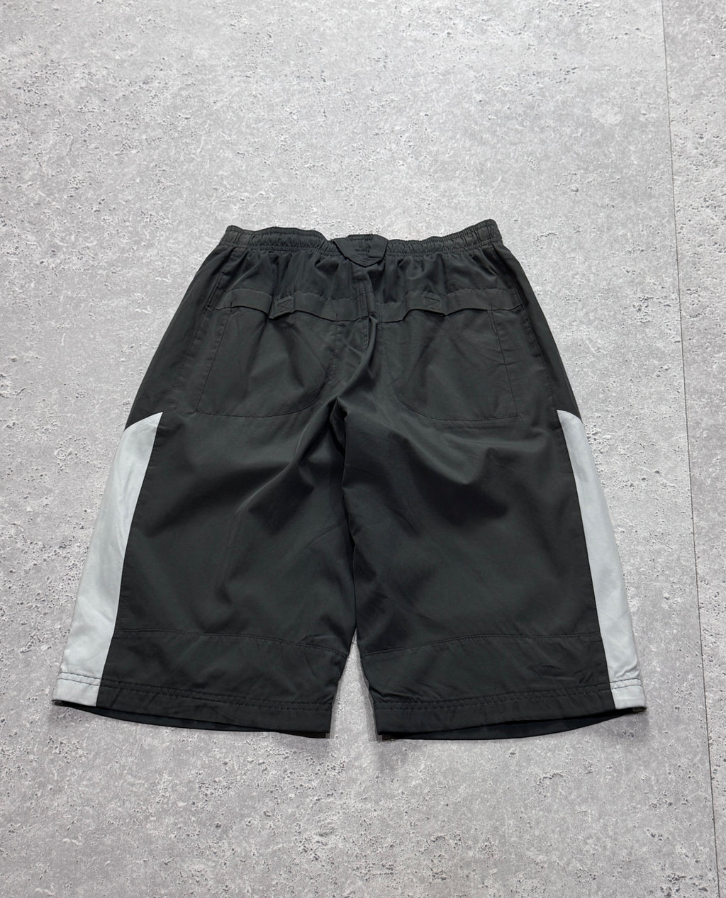 Vintage 2000s Nike Track Shorts (S)