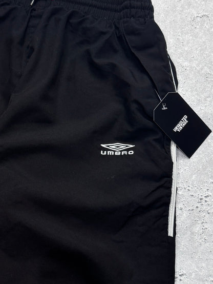 Vintage 2000s Umbro Adjustable 3/4 Track Shorts (30")