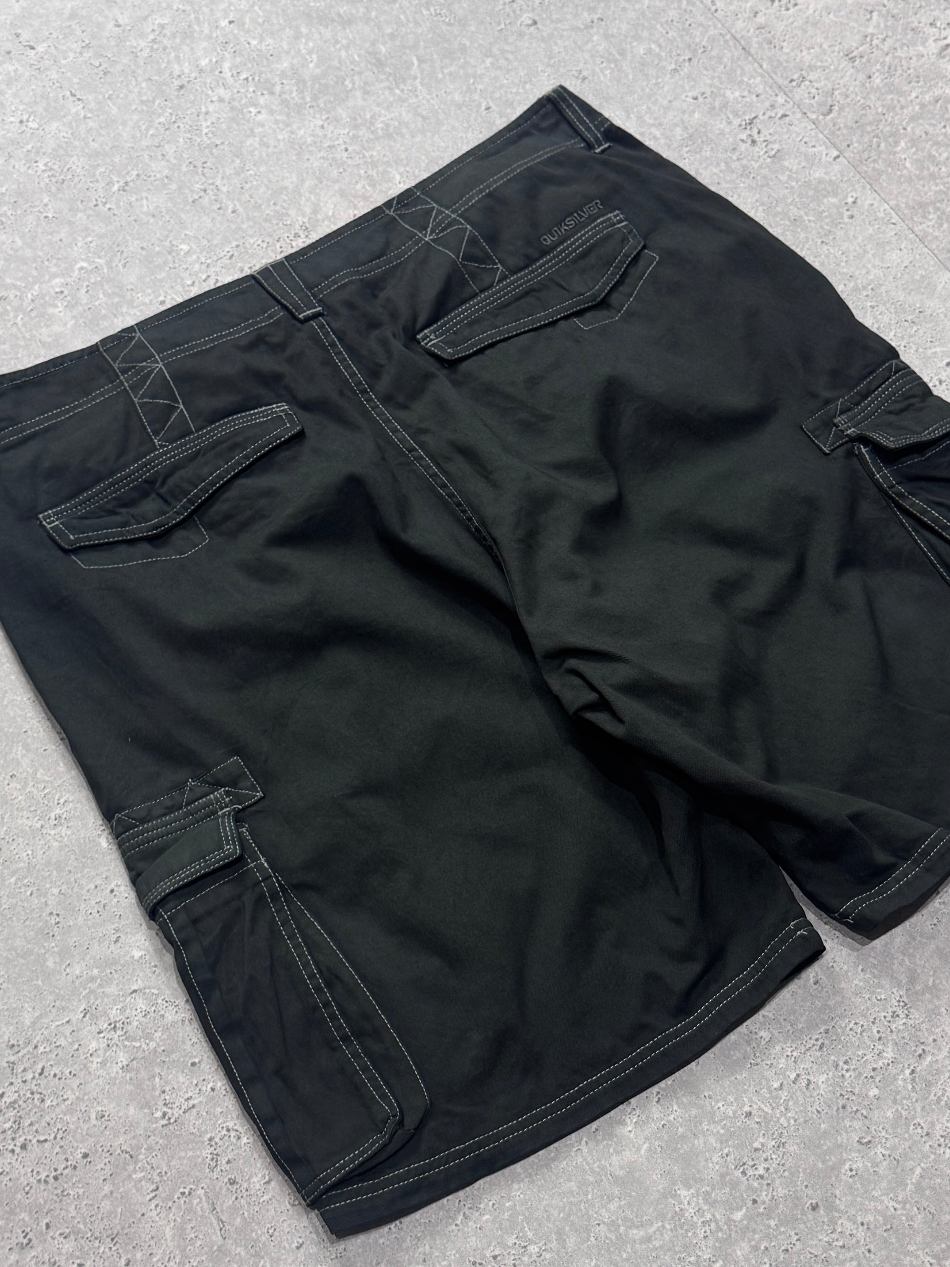 Vintage Y2K Quiksilver Cargo Shorts (36”)
