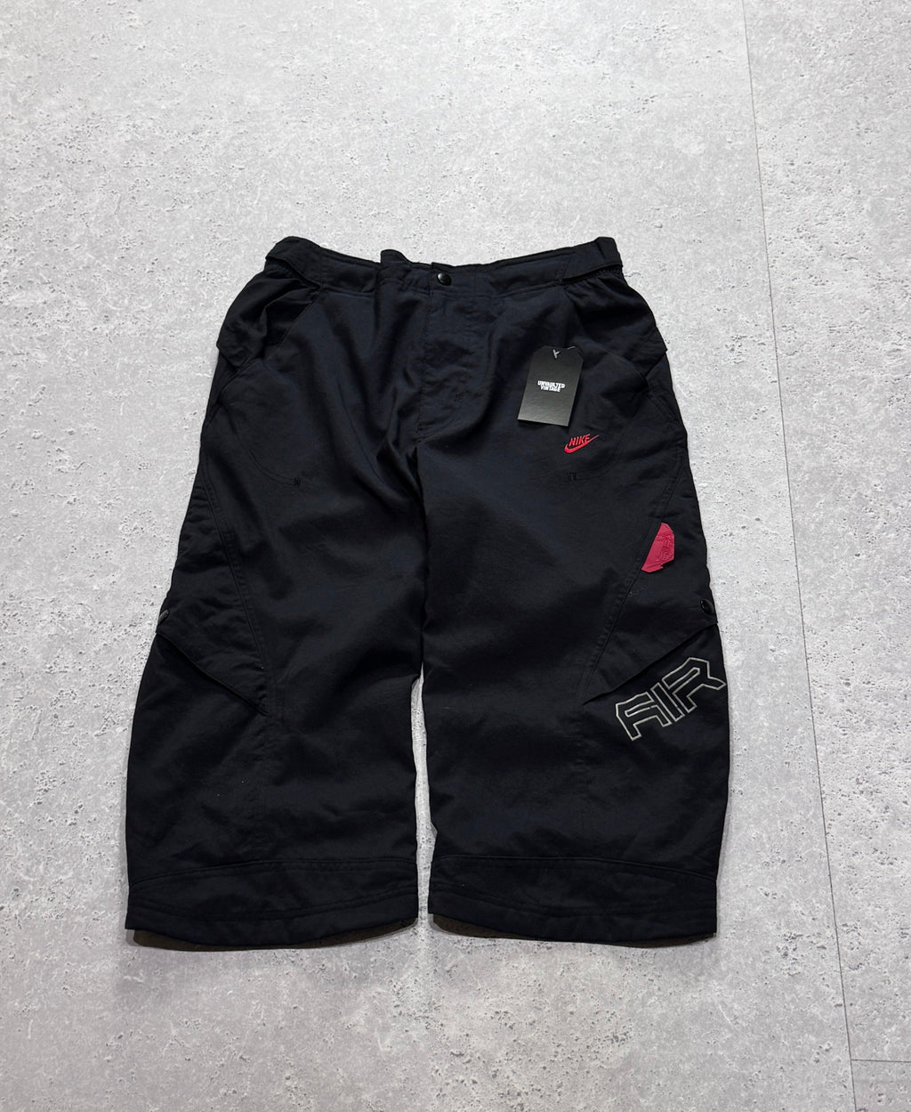 Vintage 2000s Nike Air 3/4 Track Shorts (M)