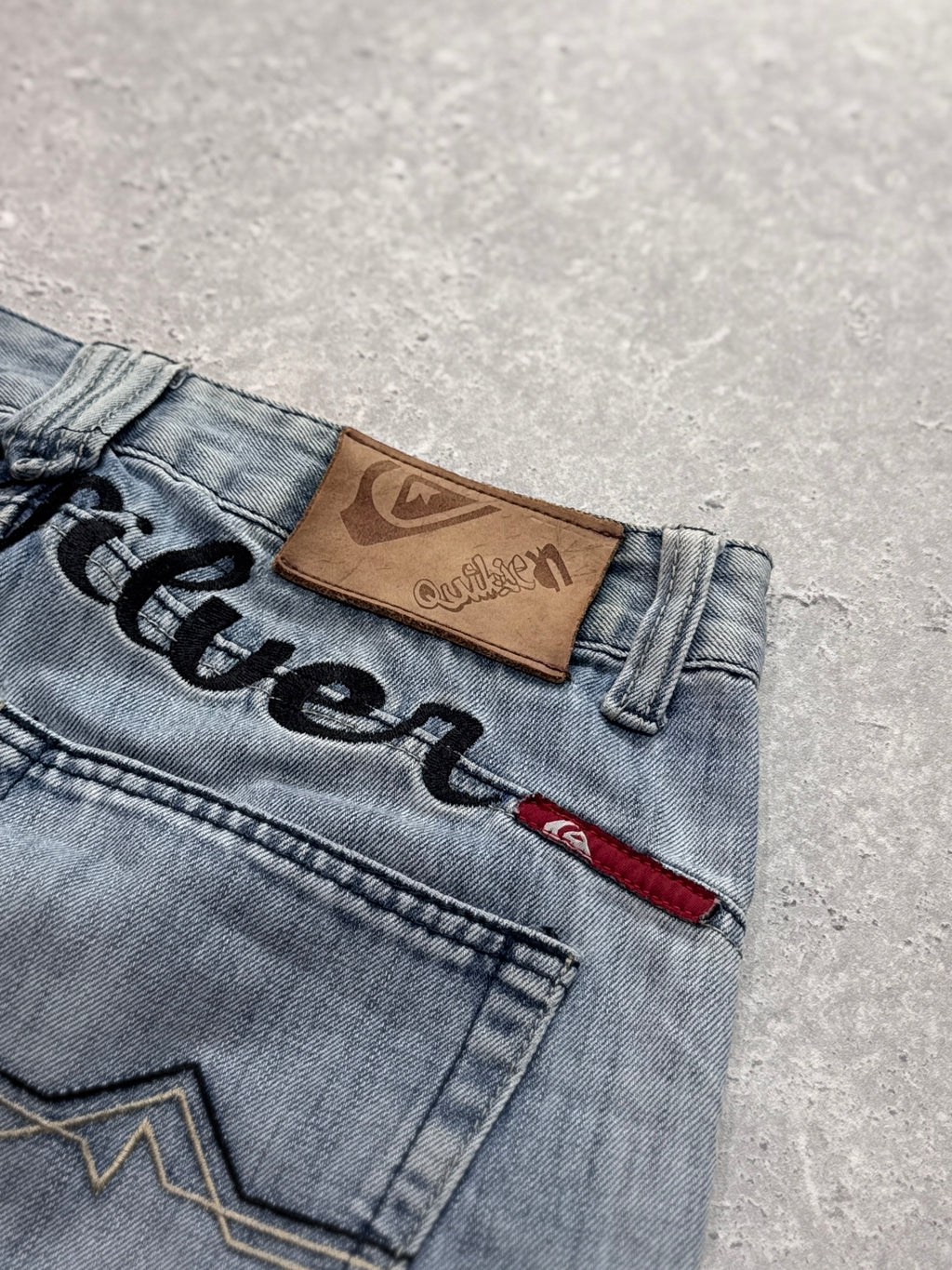 Vintage Y2K Quiksilver Denim Jorts (28")
