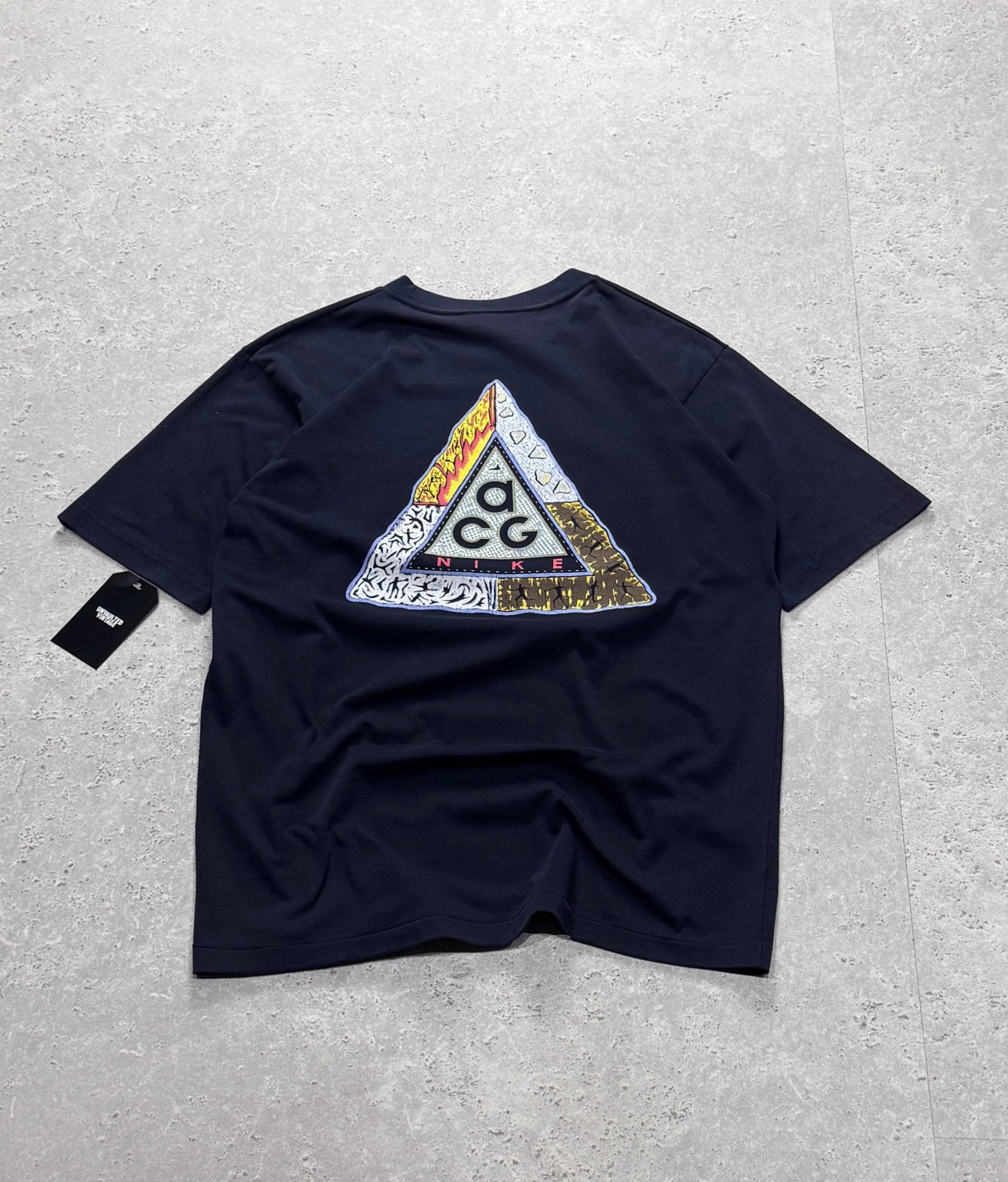Vintage Nike ACG Tee (M)