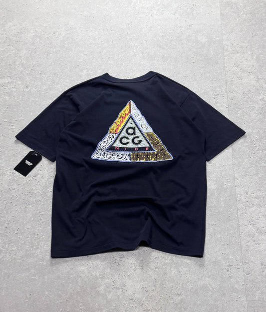 Vintage Nike ACG Tee (M)