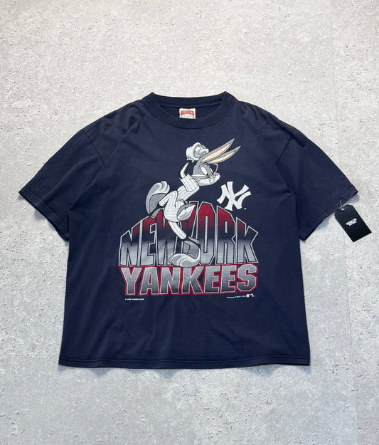 Vintage 1995 New York Yankees X Bugs Bunny Looney Tunes Tee (L)