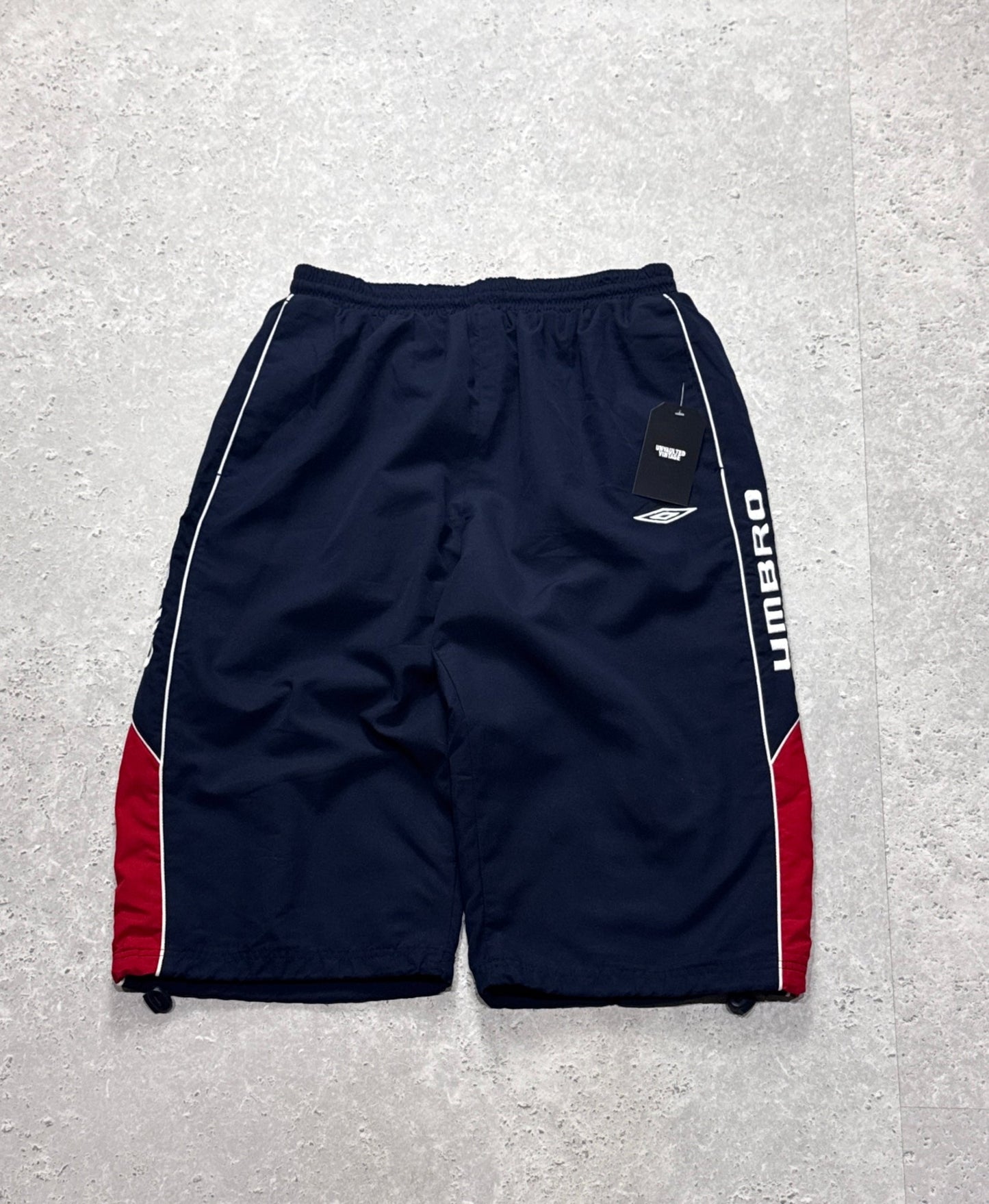 Vintage 2000s Umbro Adjustable 3/4 Track Shorts (30")