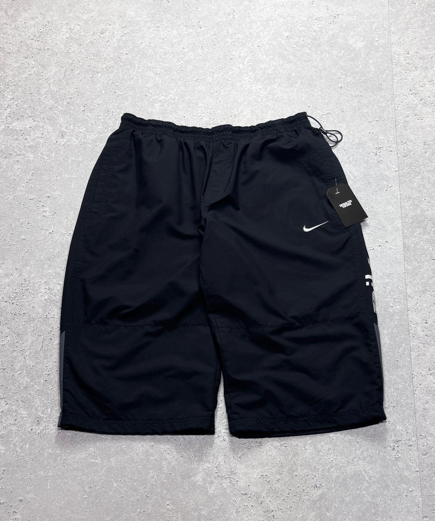 Vintage 2000s Nike Air Adjustable 3/4 Track Shorts (32")