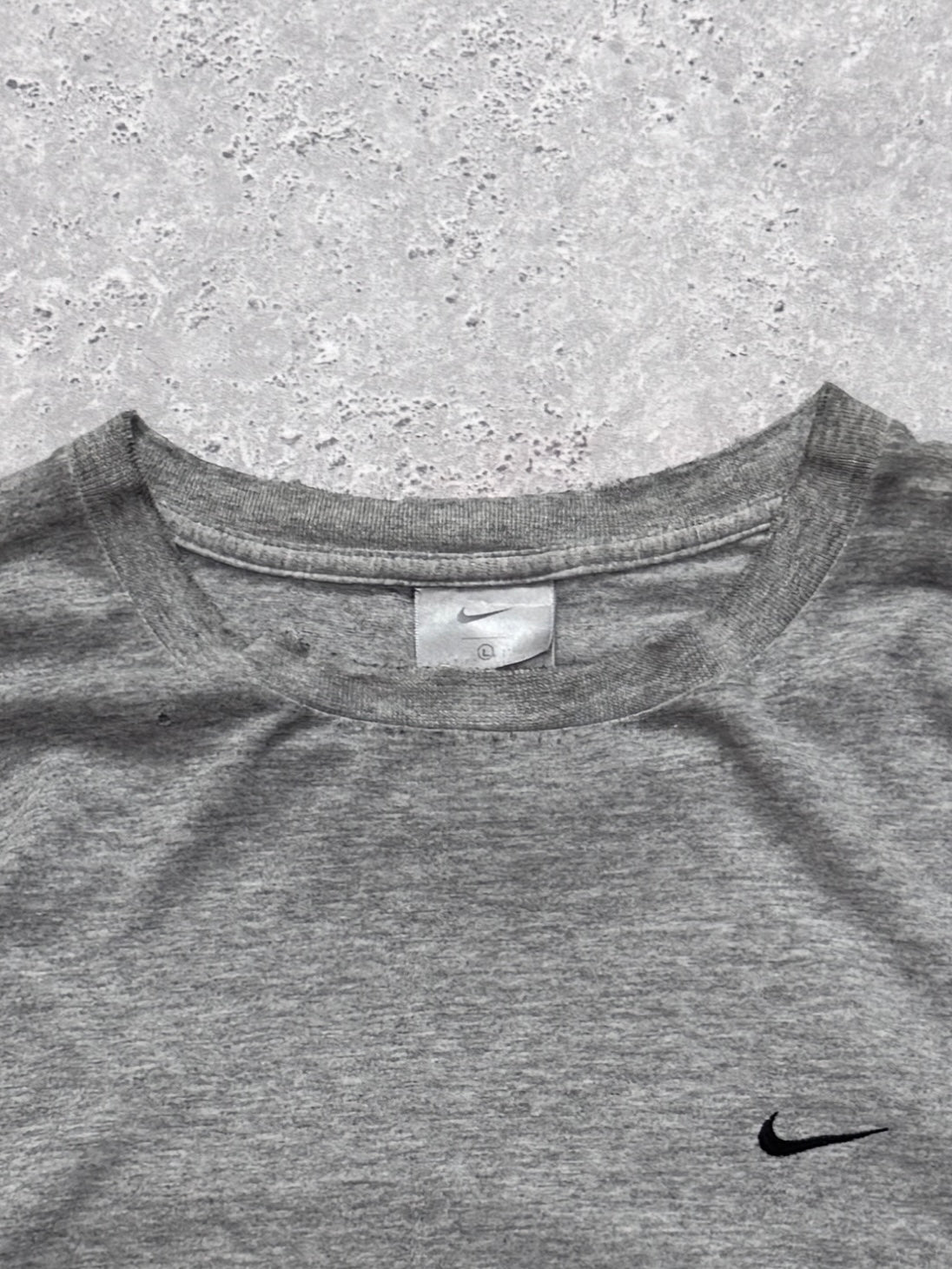 Vintage 2000s Nike Essential Swoosh Tee (XL)
