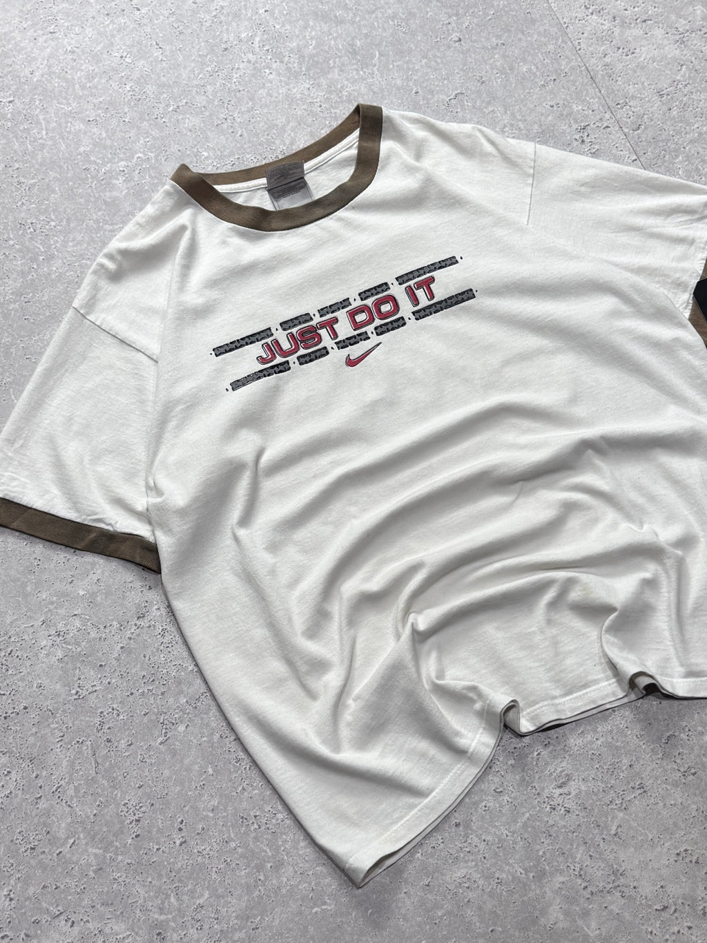 Vintage 2000s Nike Ringer Tee (L)