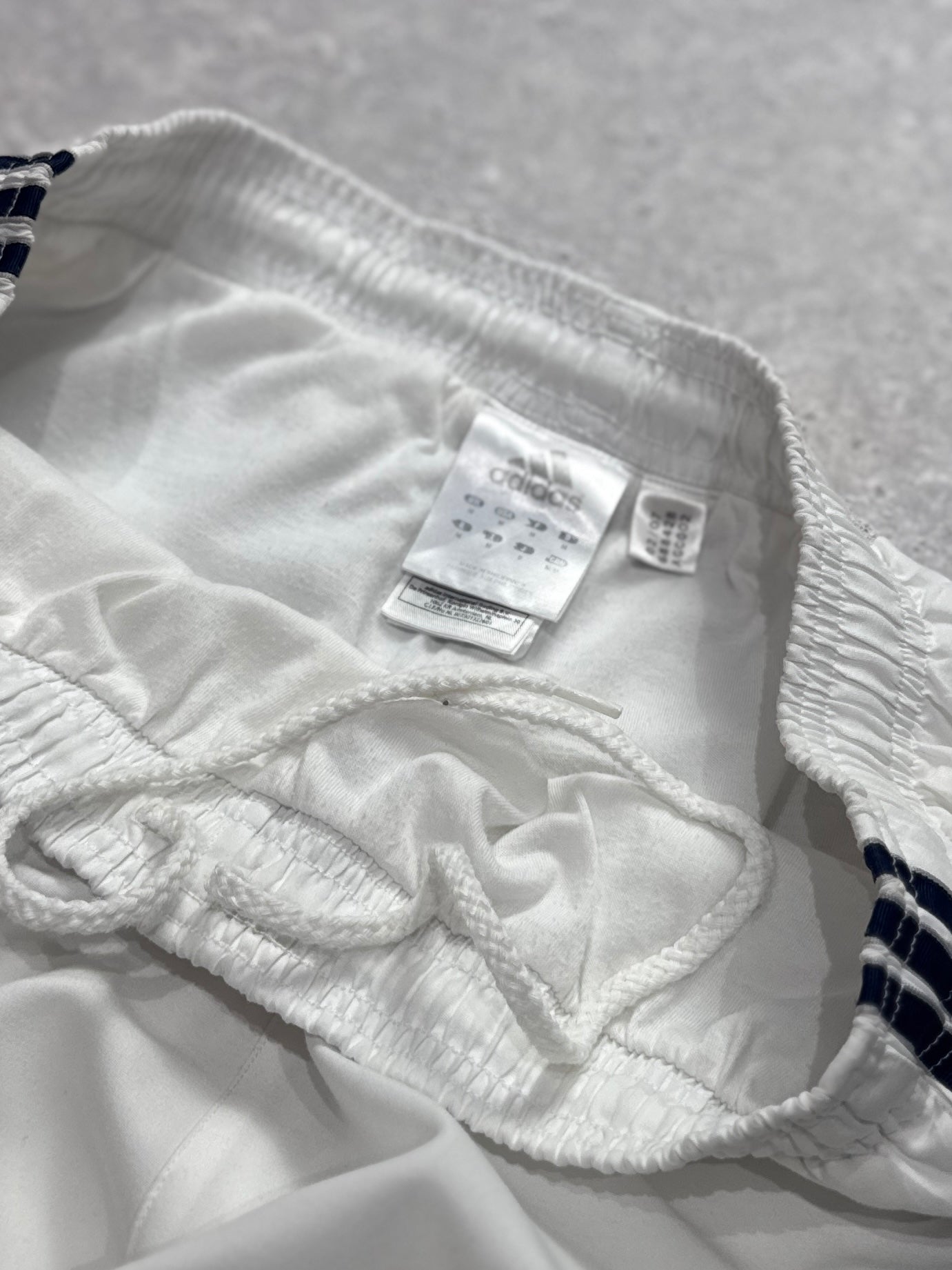 Vintage 2000s Adidas Adjustable 3/4 Track Short (M)