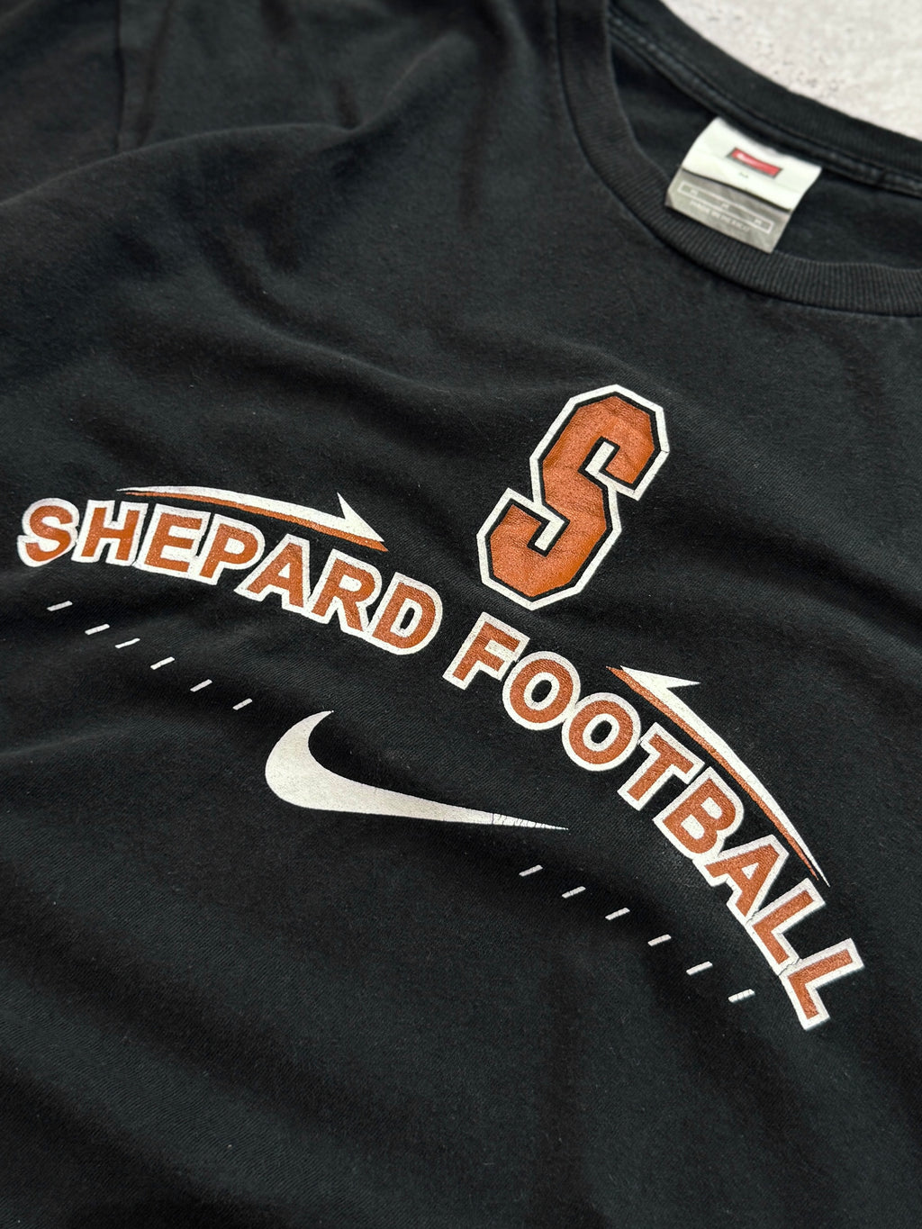 Vintage 2000s Nike College Tee (M)