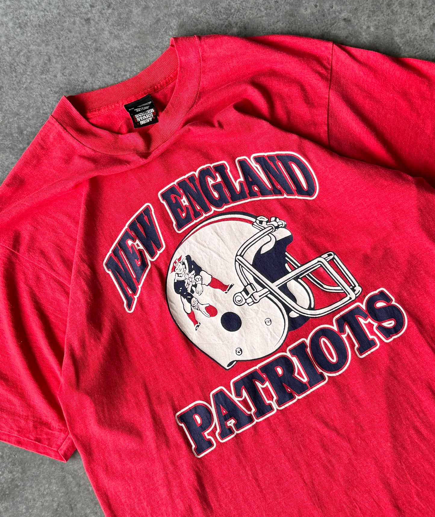 Vintage 90s New England Patriots Helmet Tee (XL)