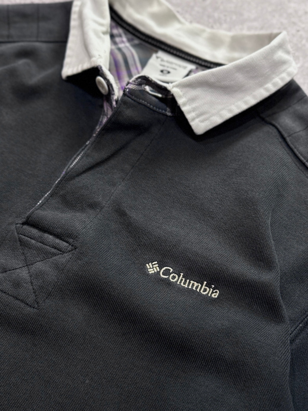 Vintage 2000s Columbia Rugby Sweater (M)